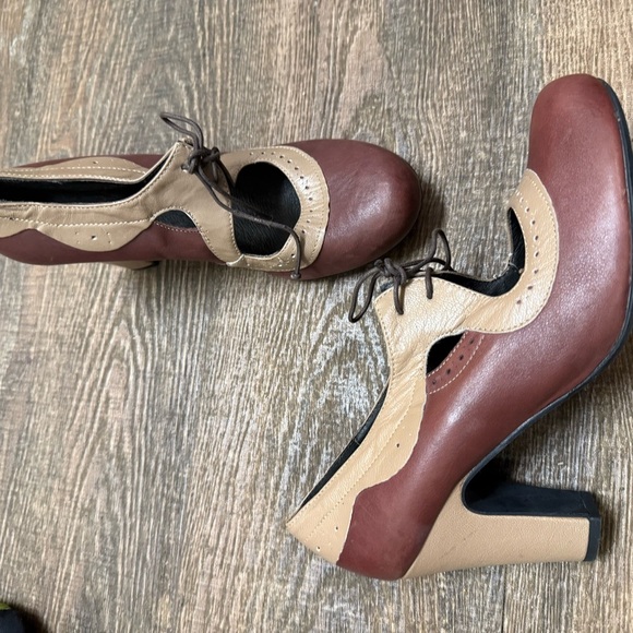 Miz Mooz size 10 new condition worn once burgundy and Tan Chunky lace heels - Picture 12 of 14
